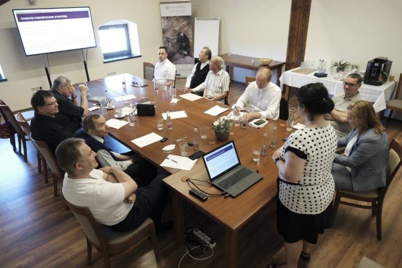 püspöki bíróság (2).JPG